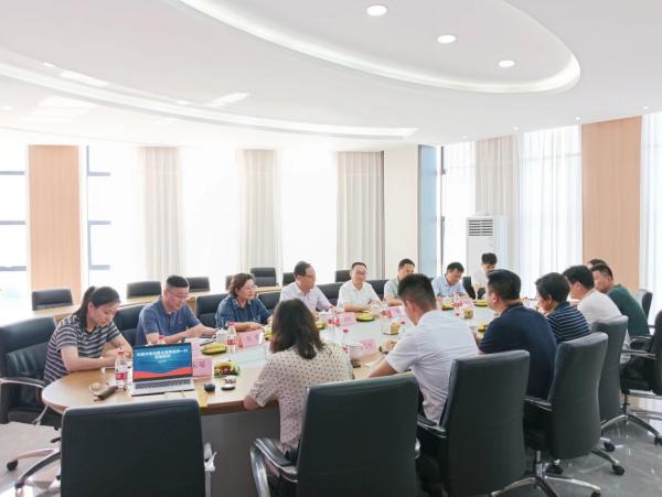 市政协座谈会2.jpg